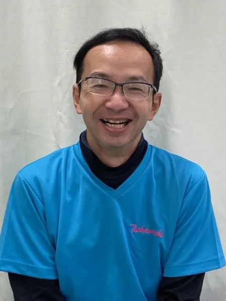 スタッフ紹介08